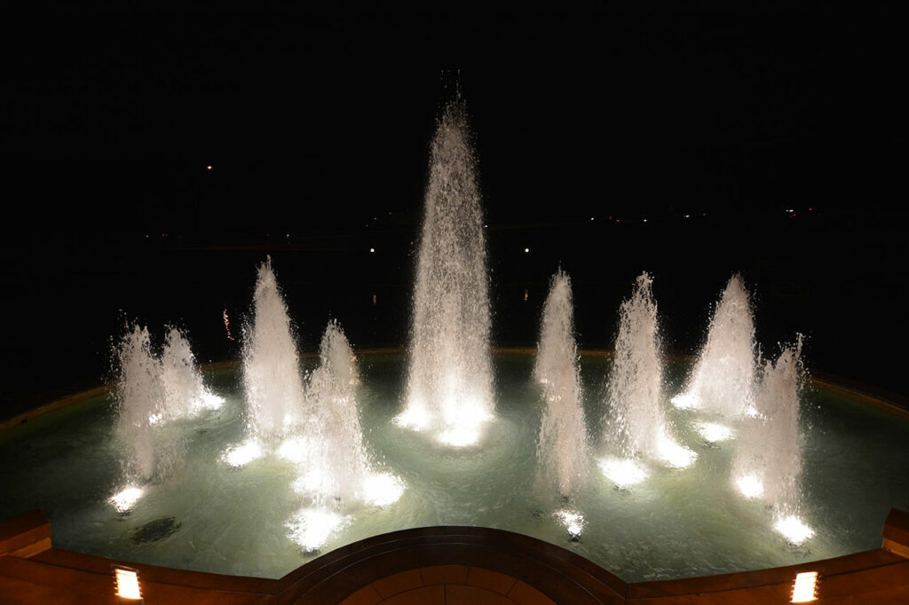 NCA Series Cascade Jet Crystal